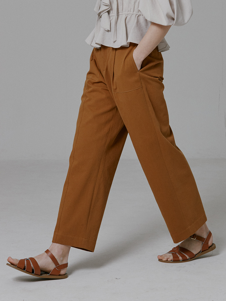 Odelie Stitches Semi wide Pants_Brown