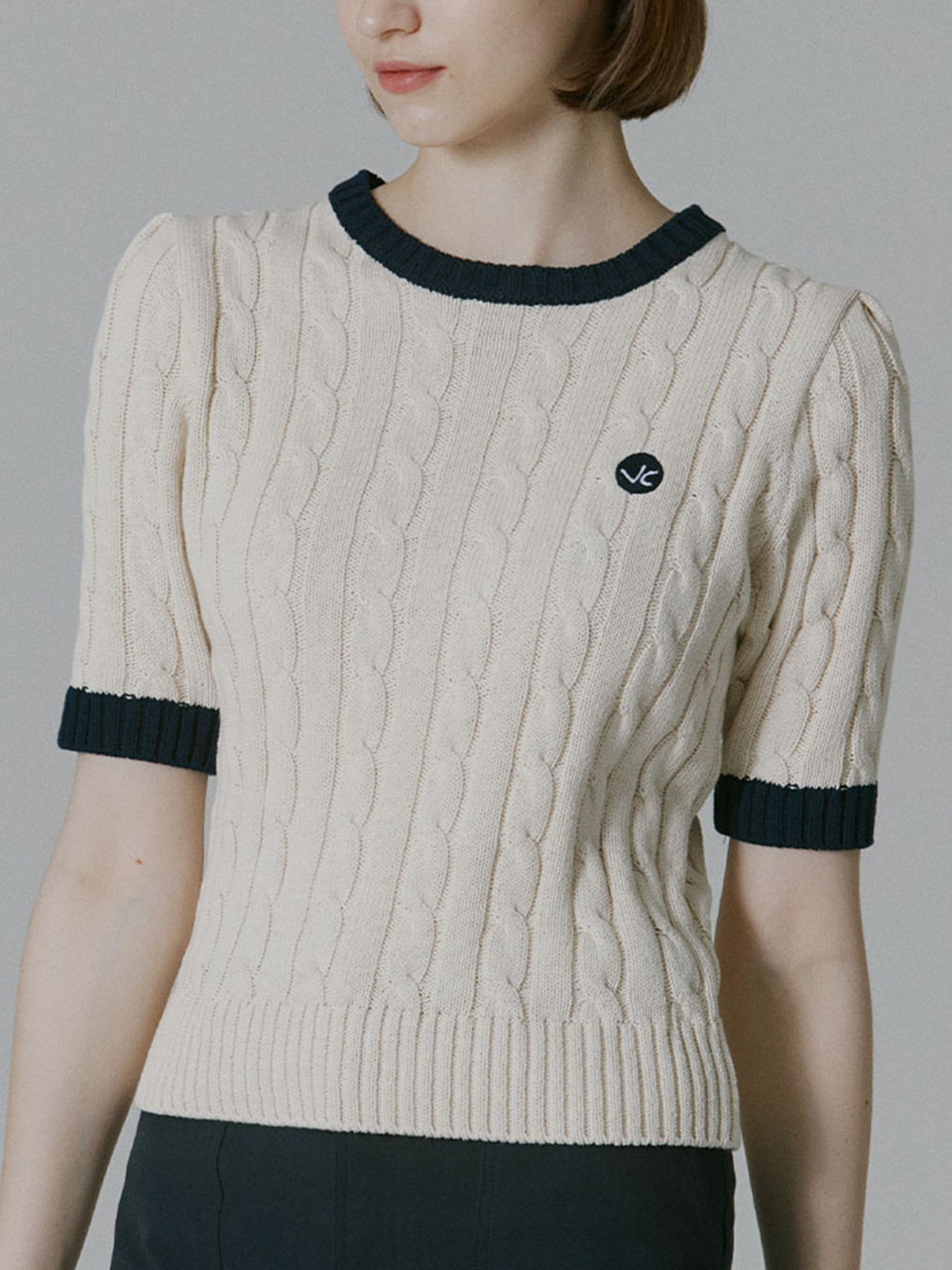 Vacation Handed Logo Cable Knit_Ivory